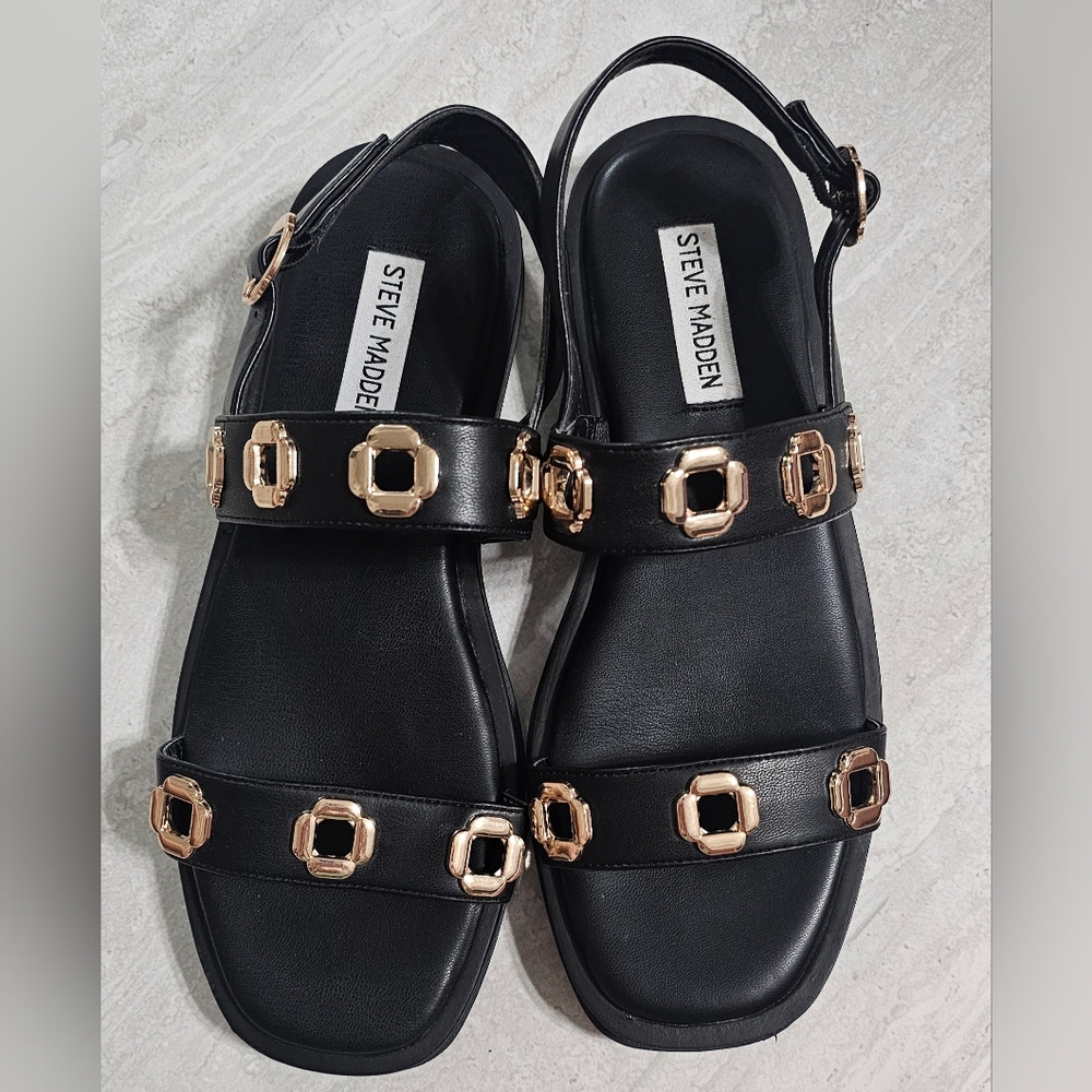 Steve Madden Black and Gold Sndals Size 7.5 Women's